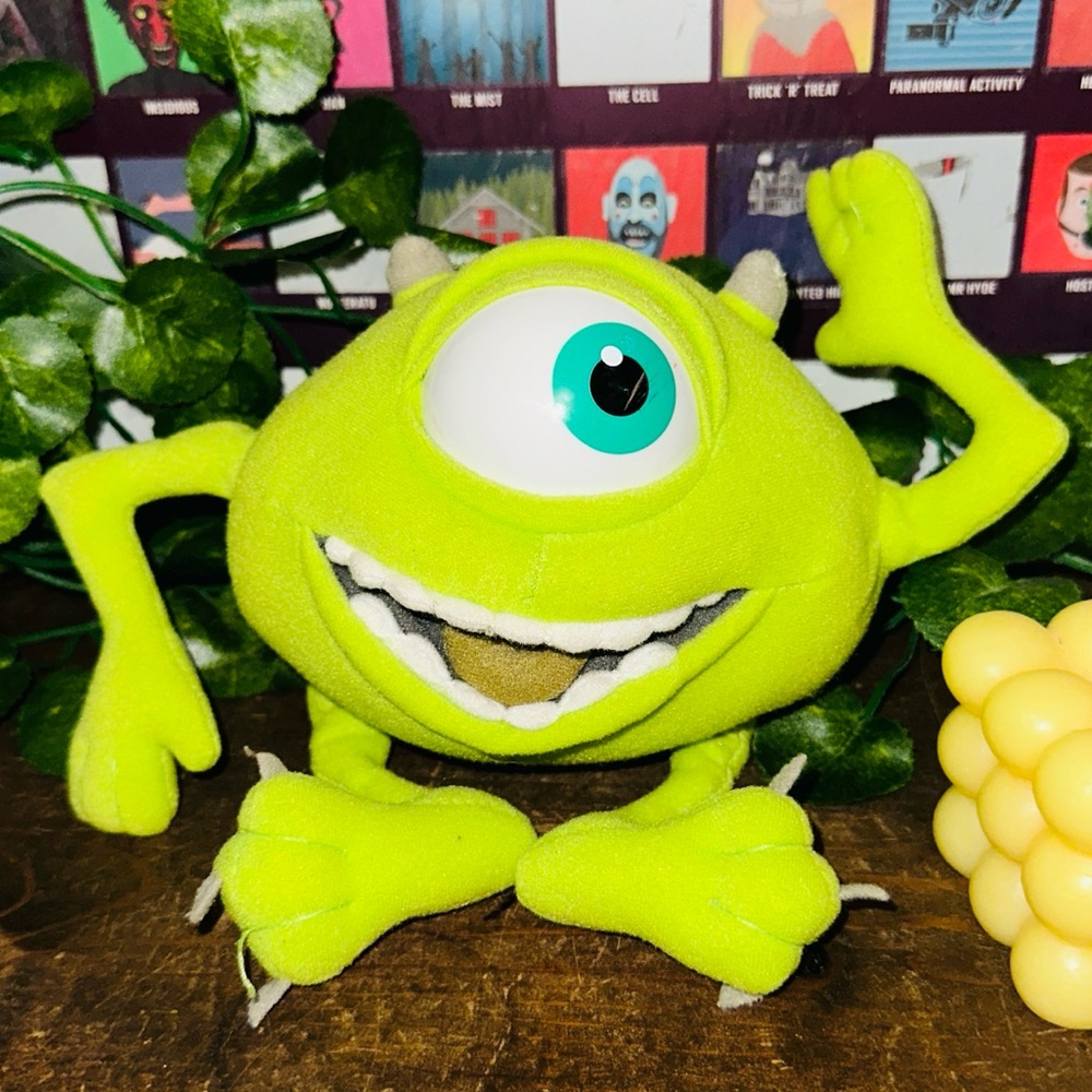 Disney Y2K 2000’s Monster’s Inc Mike Wazowski Plush Toy